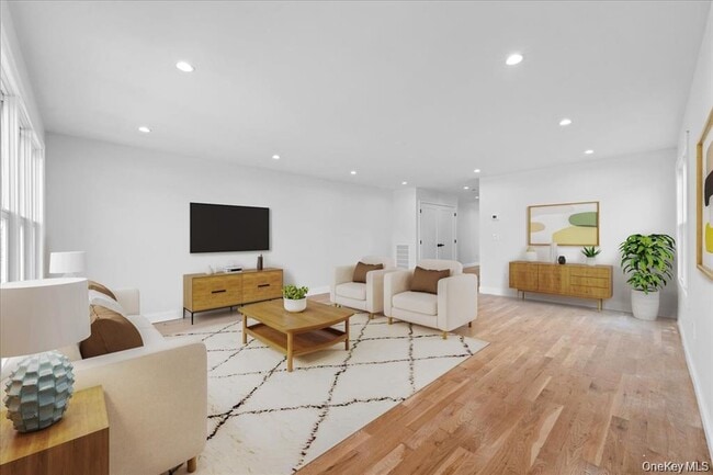 Building Photo - 89 Thurton Pl