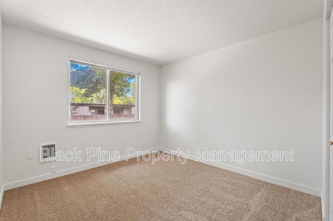 Building Photo - 4872 W Bethel St