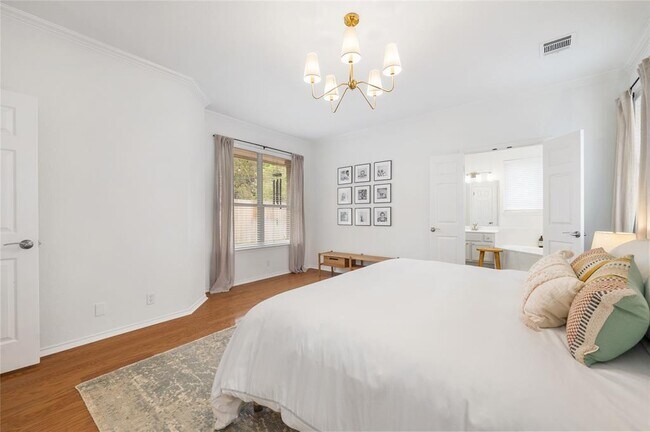 Building Photo - 11817 Lake Stone Dr