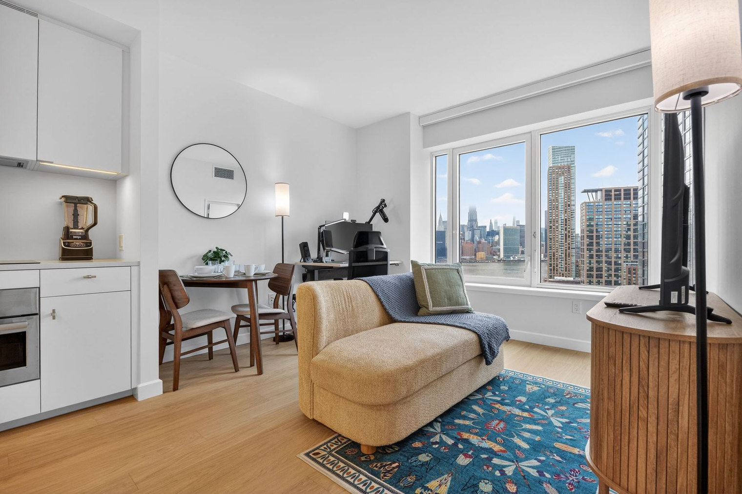 Building Photo - 16 Dupont St