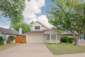 Building Photo - 16827 Whitebrush Loop