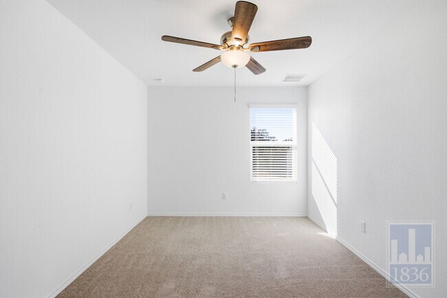 Building Photo - 106 Arbordale St