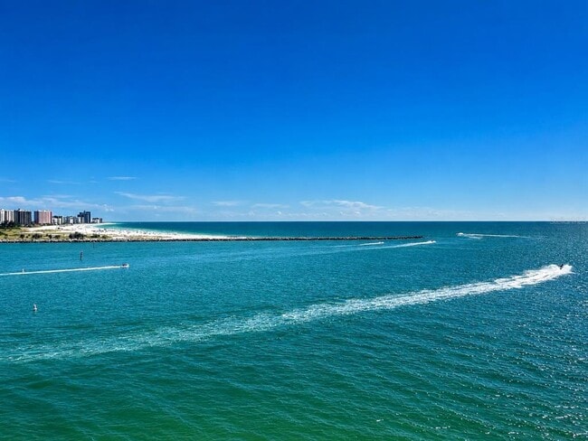 Building Photo - 450 S Gulfview Blvd