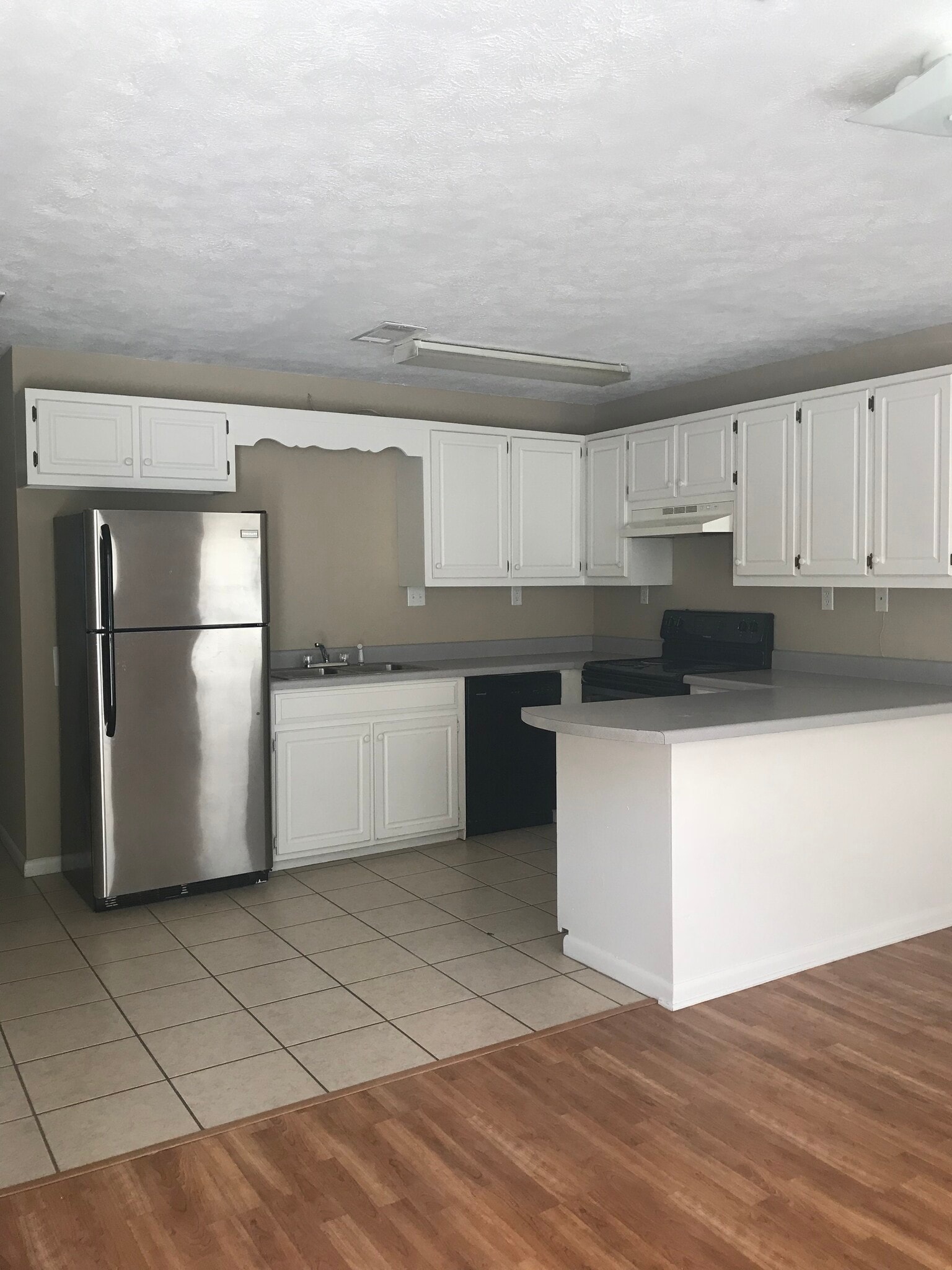 Building Photo - 110 David Keith Ln