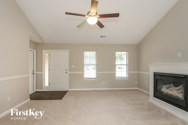 Building Photo - 8720 Kismet Dr