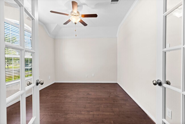 Building Photo - 15619 Windsor Bluff Dr