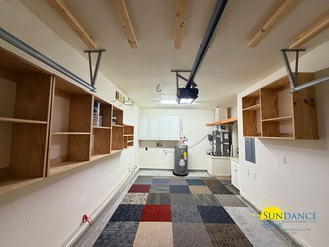 Building Photo - 1150 Airport Rd