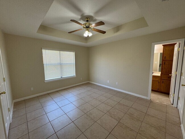 Building Photo - 3500 Dustin Ct