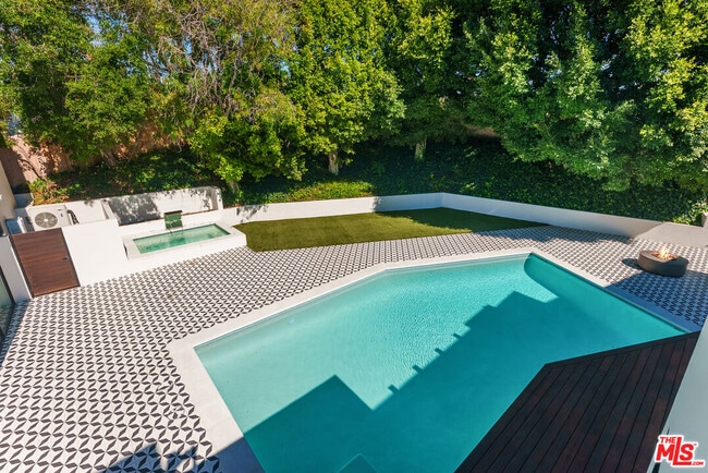 Building Photo - 382 Aderno Way