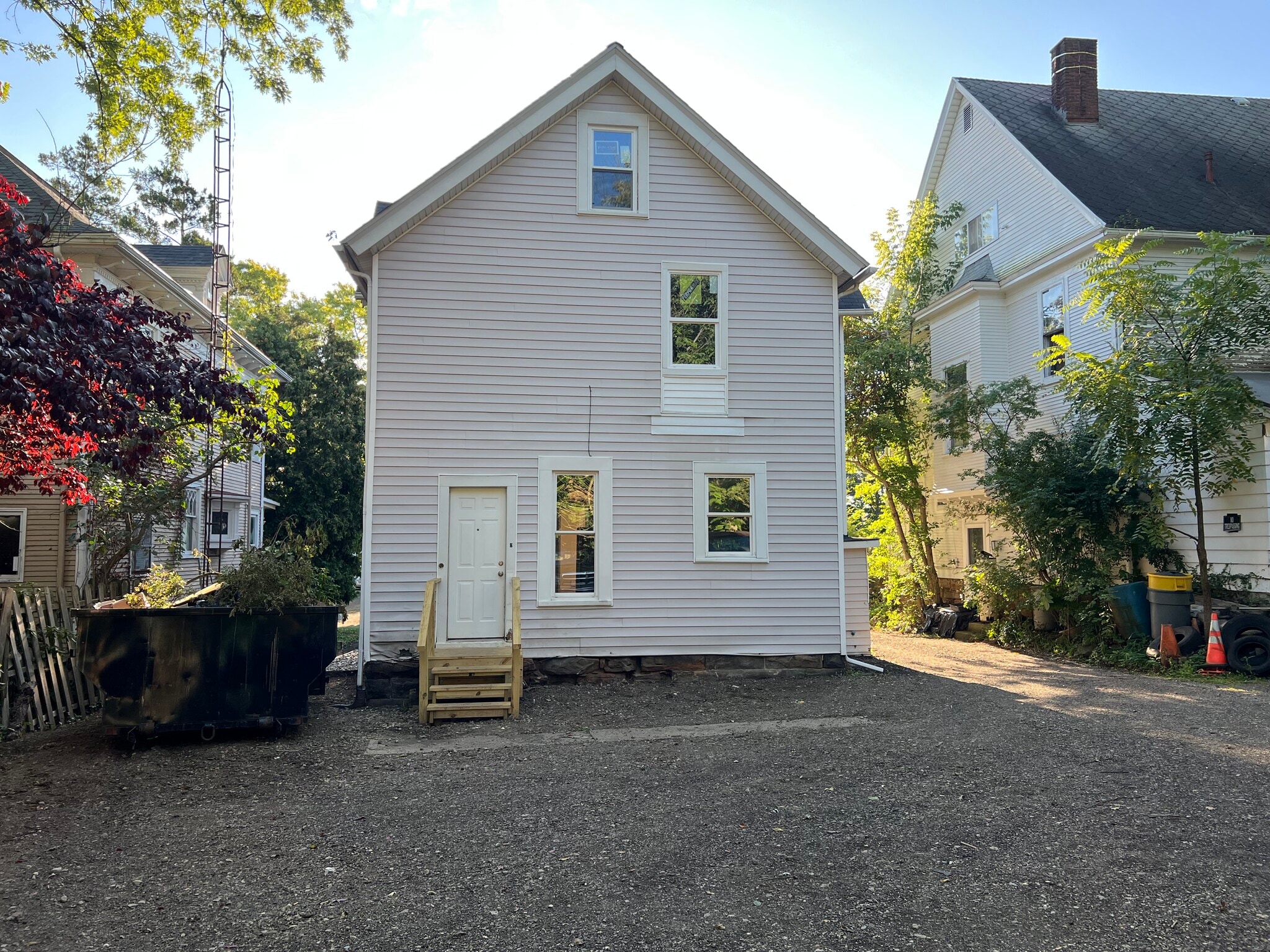 Building Photo - 30 Douglas Ave