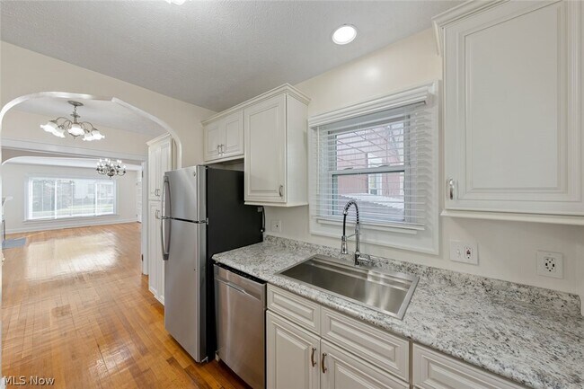 Building Photo - 1474 Middleton Rd