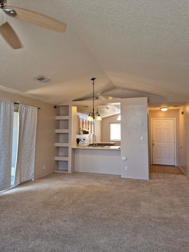 Building Photo - 4604 Bismark Hills Way NE