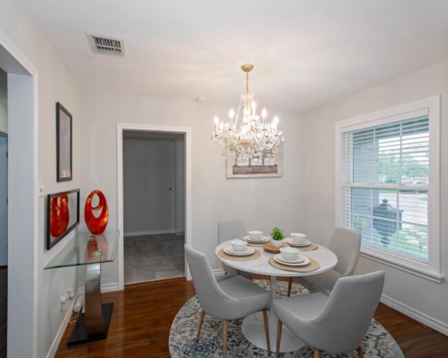 Building Photo - 1325 Ray Dr