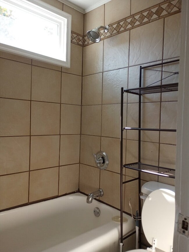 Building Photo - 1507 Caldwell St