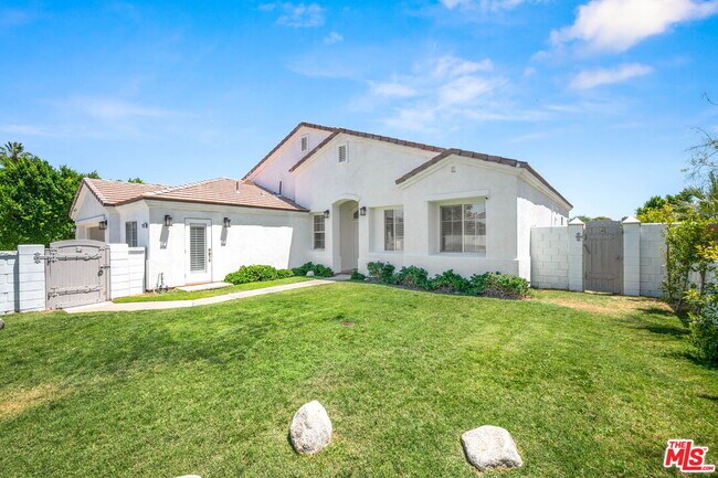 Building Photo - 3260 N Avenida San Gabriel Rd