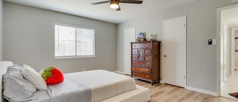 Building Photo - 3321 Pinion Dr