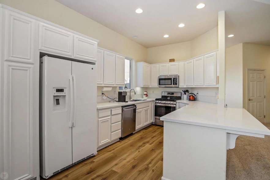 Building Photo - 4287 Windsong Dr