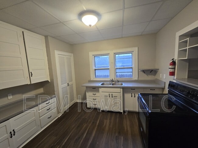 Building Photo - 312 Baltimore St