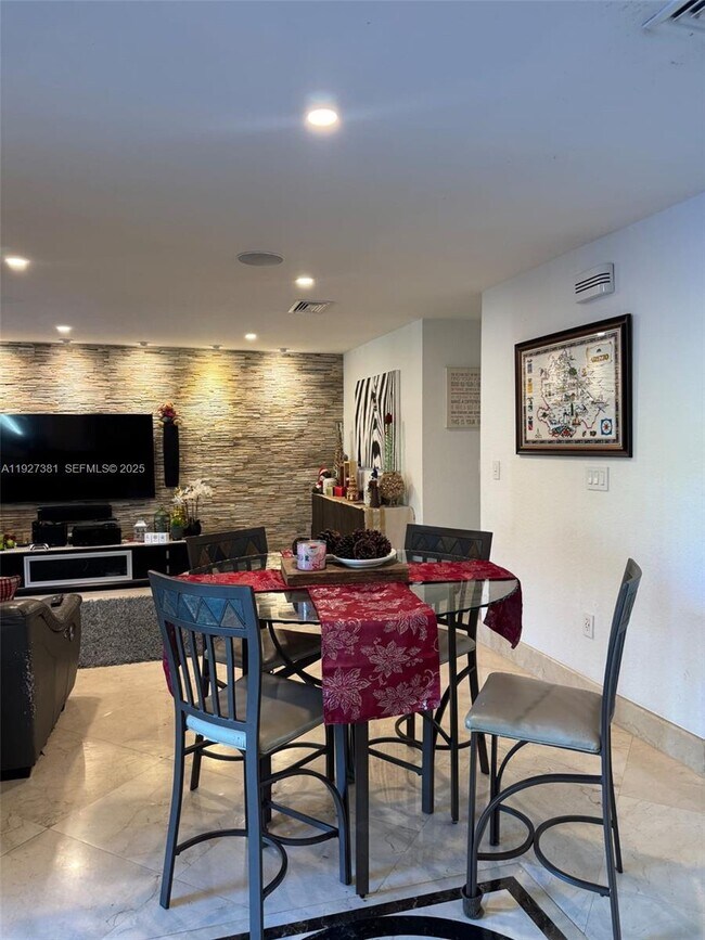 Building Photo - 10973 NW 53rd Ln