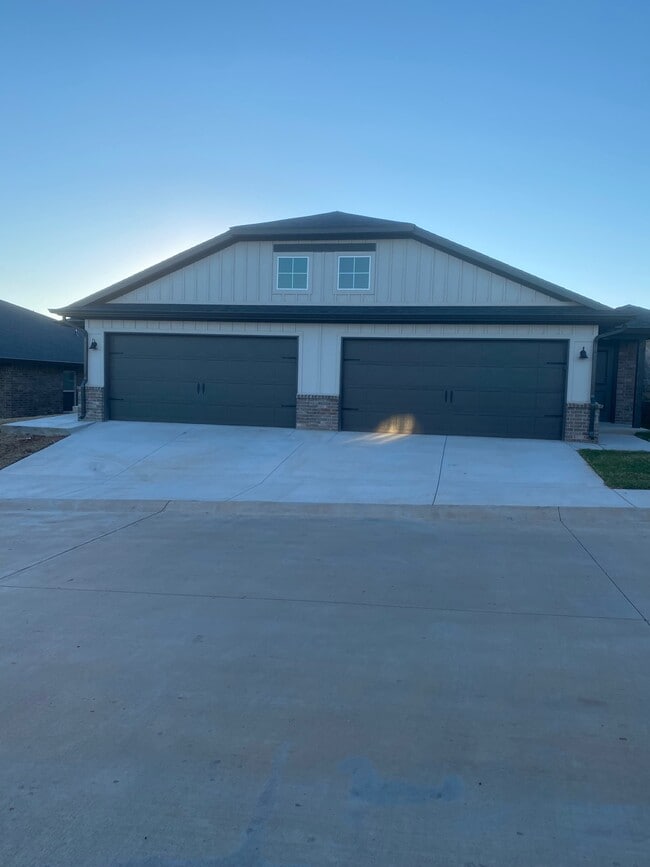 Primary Photo - 11311 Breckenridge Dr