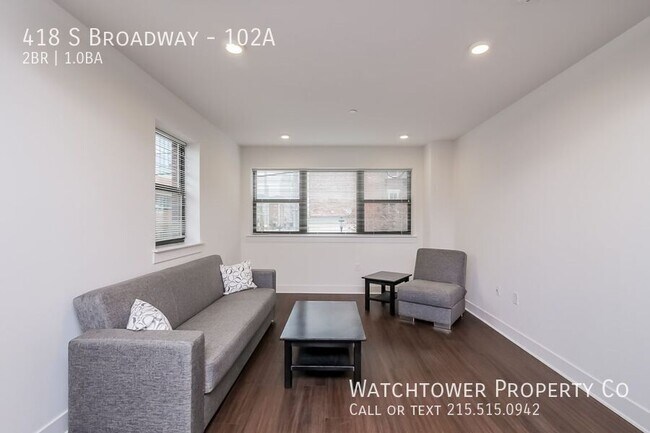 Building Photo - 418 S Broadway-102A