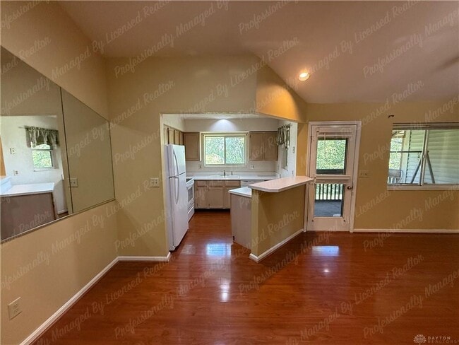 Building Photo - 1147 Captains Bridge