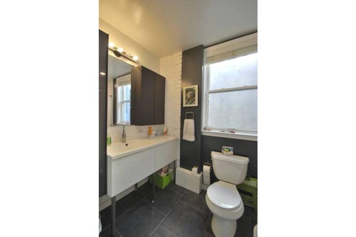 Building Photo - 1506 1st St NW