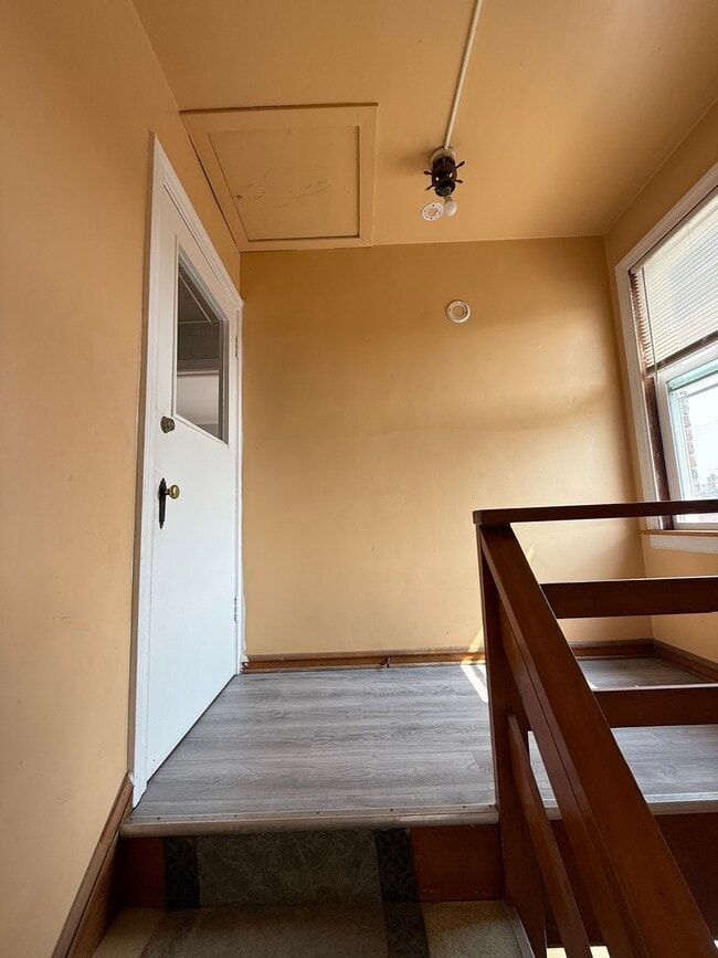 Building Photo - 1633 Elmwood Ave