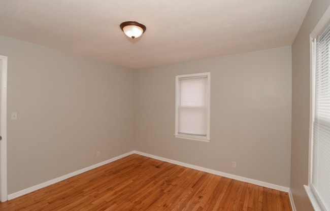 Building Photo - 12328 Grannis Rd