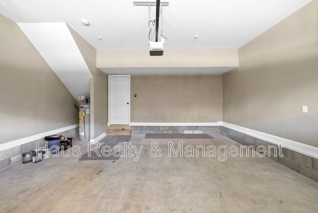 Building Photo - 172 Dundee Dr