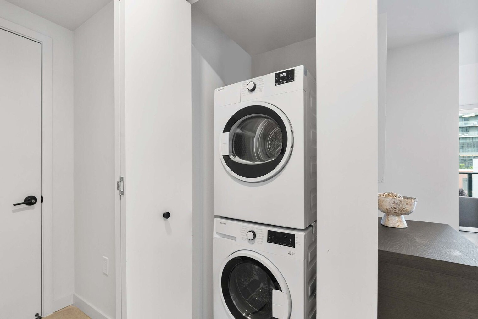 Building Photo - 121 NE 5th St