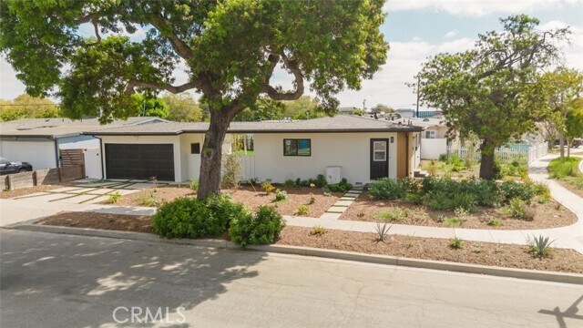 Building Photo - 6021 E Oakbrook St
