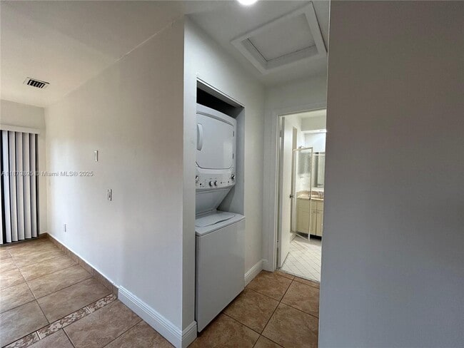 Building Photo - 14985 SW 48th Terrace