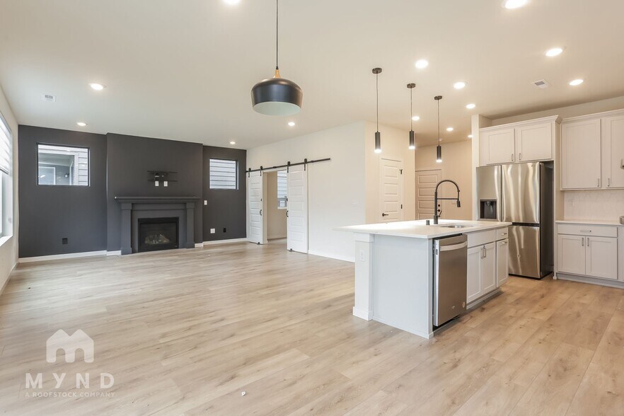 Building Photo - 33310 Crystal Ave SE