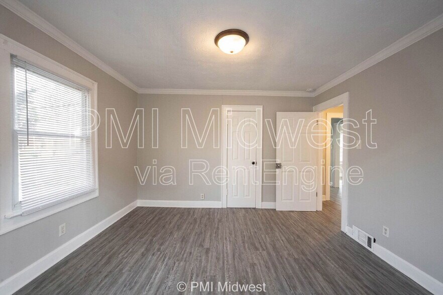 Building Photo - 4058 N Illinois St