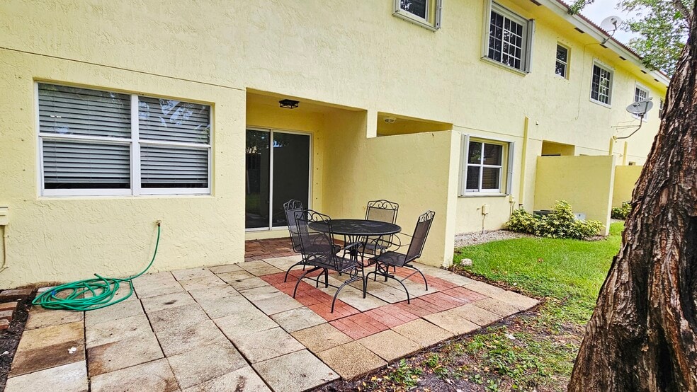 Patio - 1131 Imperial Lake Rd