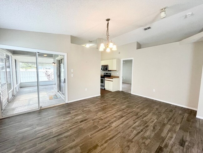 Building Photo - Two bedroom and two bathroom house with ac...