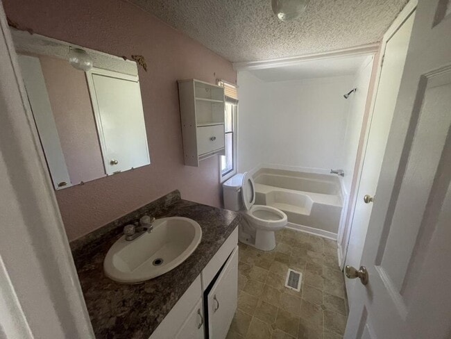 Building Photo - 247 Produce Dr