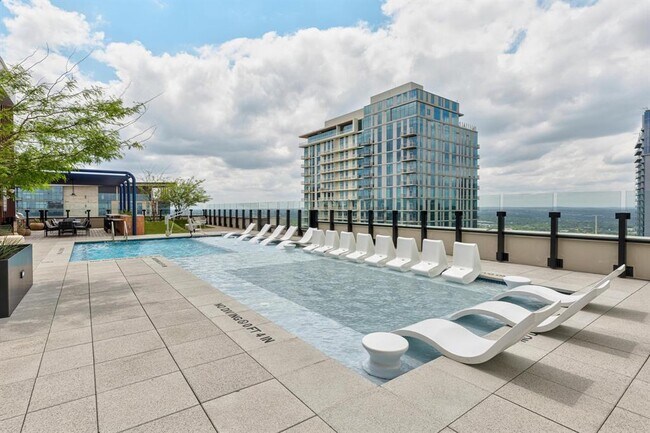 Building Photo - 84 Northeast Dr