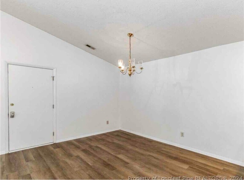 Building Photo - 1904 Tryon Dr