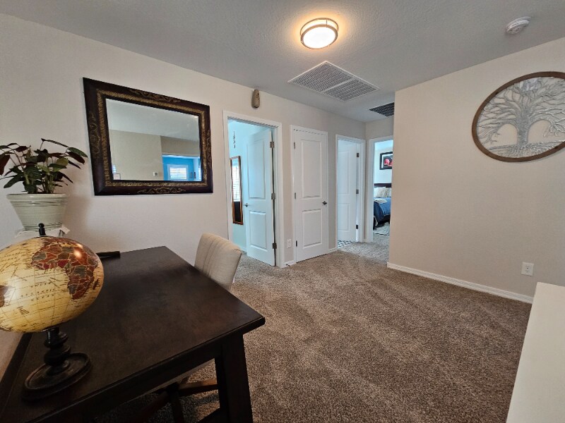 Building Photo - 880 S 150th Dr