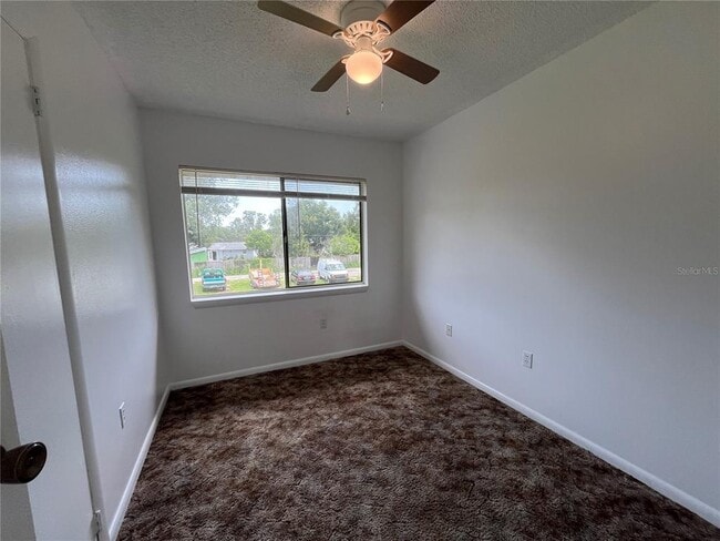 Building Photo - 423 E Sessoms Ave