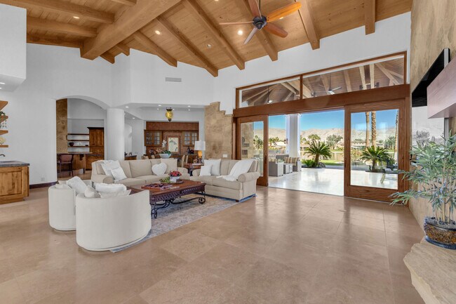 Building Photo - 83054 S Bay Dr