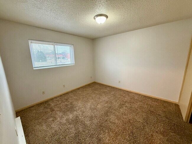 Building Photo - 110 Harbet Ave NW