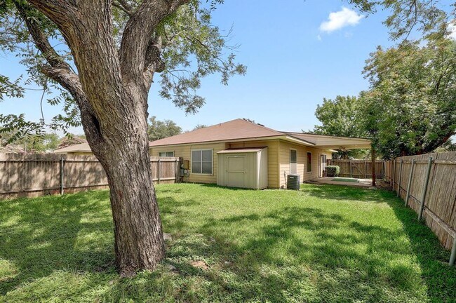 Building Photo - 8703 Weiser Dr