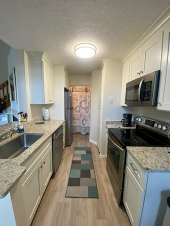Building Photo - 4224 Sun Village Ct