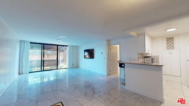 Building Photo - 7777 W 91st St