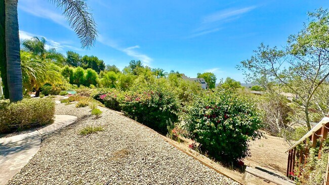 Building Photo - Stunning Two-Story Estate Home in the Gated and Lovely Champagne Crest Community of Fallbrook!