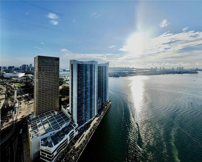 Building Photo - 325 S Biscayne Blvd
