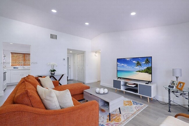 Building Photo - 20704 SW 103rd Pl